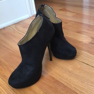 Michael Antonio Black Bootie
